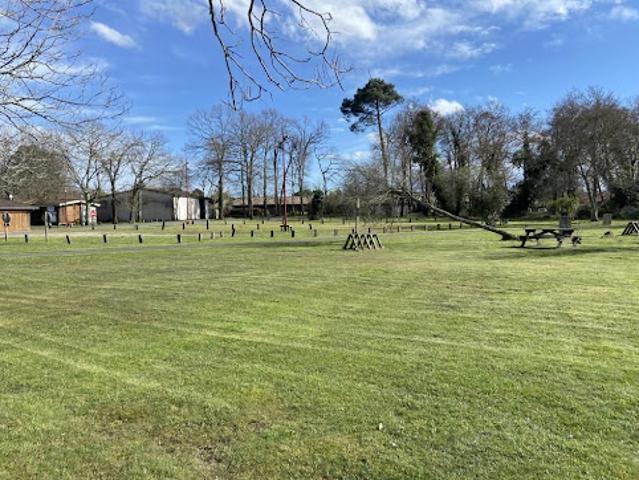 Vente Terrain 300 m2 Gastes
