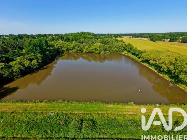 Vente Terrain 31 852 m²