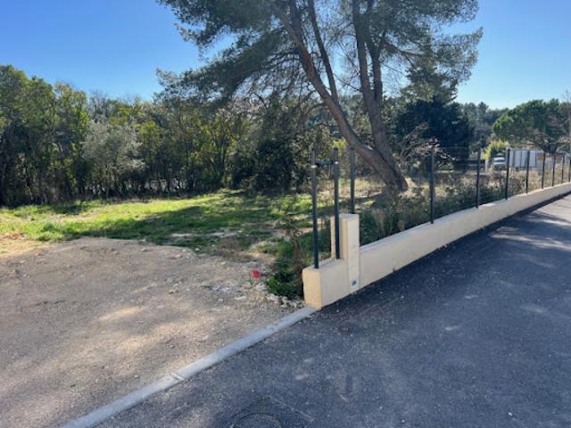 Vente Terrain 326 m2 Lambesc