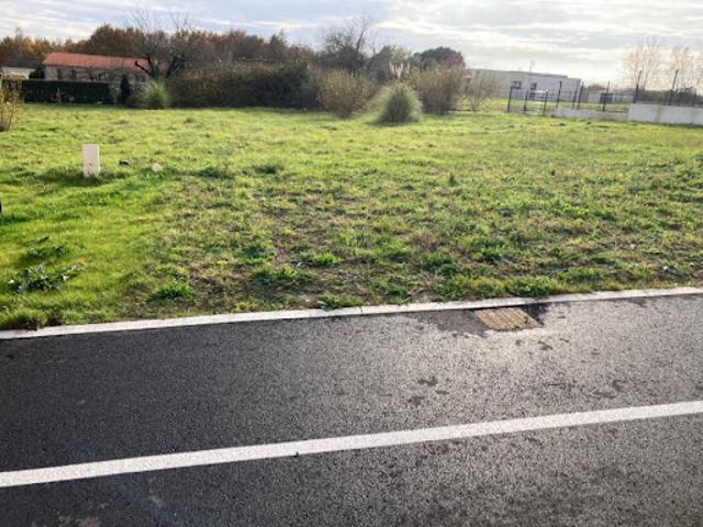 Vente Terrain 468 m2 La Chapelle des Pots