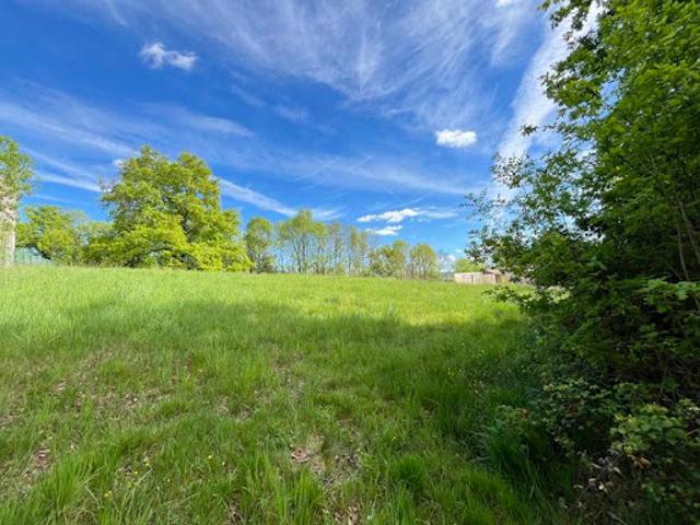 Vente Terrain 4078 m2 Ussac