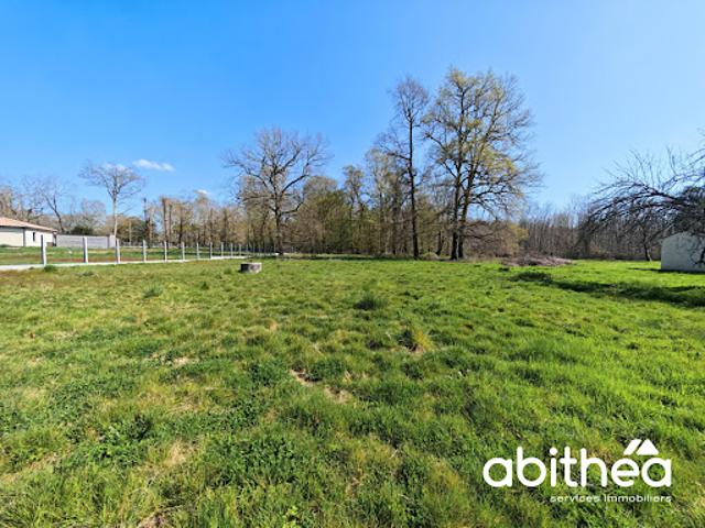 Vente Terrain 4087 m2 Saint Ciers d'Abzac