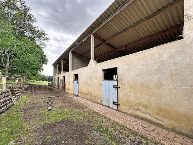 Vente Terrain 43000 m2 Saint Jean Pierre Fixte
