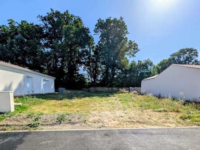 Vente Terrain 432 m2 Saint Agnant