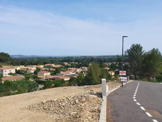 Vente Terrain 578 m2 Comps