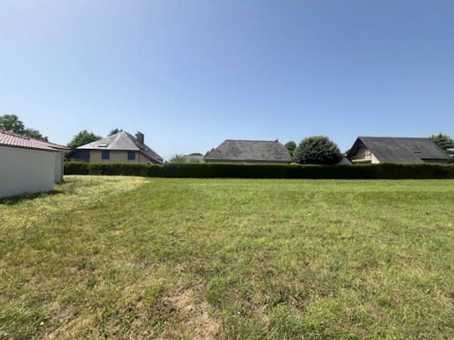 Vente Terrain 580 m2 Odos