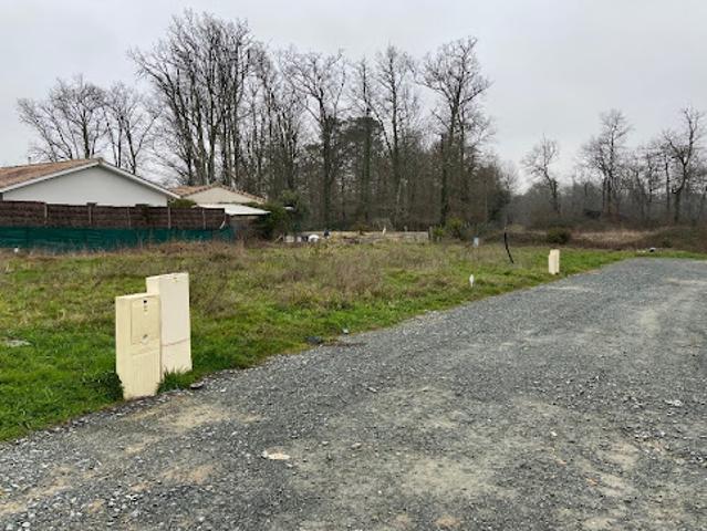 Vente Terrain 582 m2 Madirac
