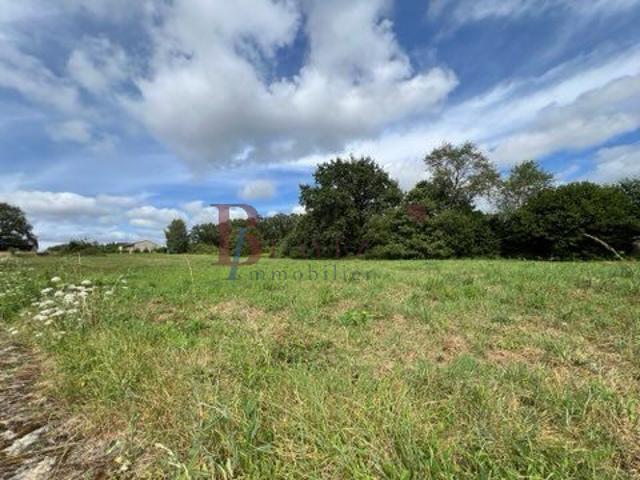 Vente Terrain 5873 m2 Camps Saint Mathurin Léobazel