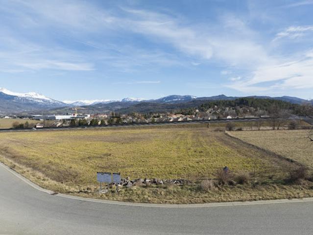 Vente Terrain 588 m2 Gap