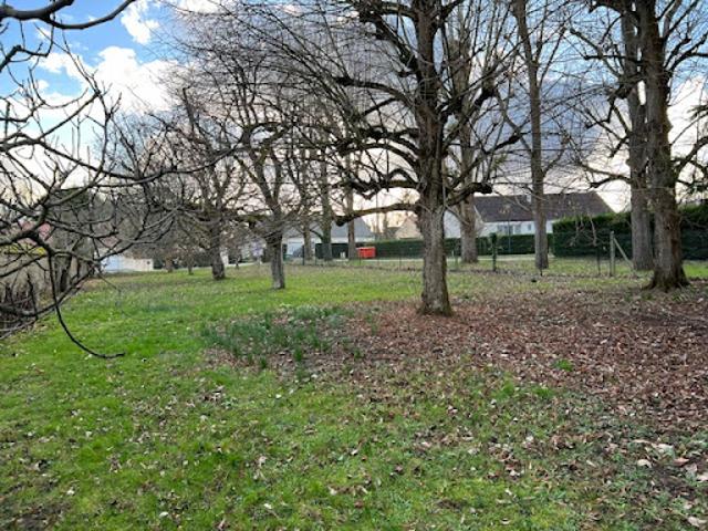 Vente Terrain 0 m2 Checy