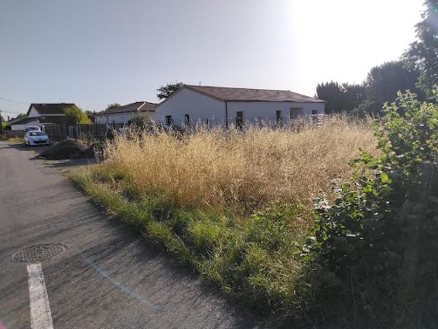 Vente Terrain 592 m2 Margaux