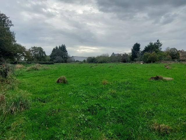 Vente Terrain 5 618 m²