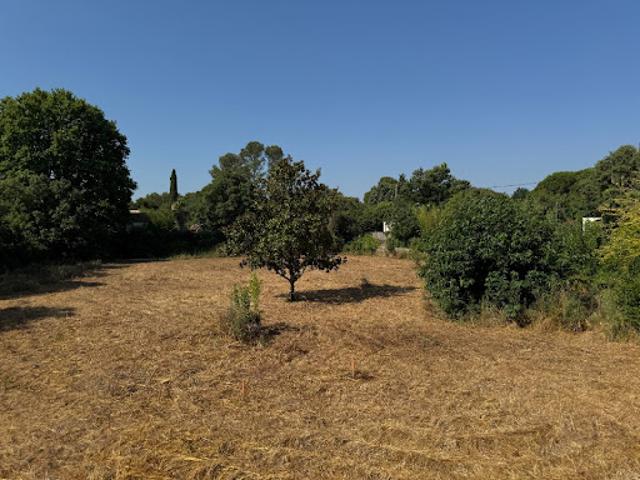 Vente Terrain 650 m2 Aigues Vives