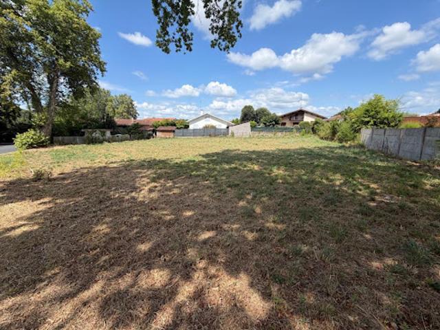 Vente Terrain 650 m2 Dax