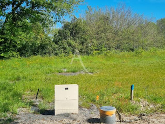 Vente Terrain 667 m2 Commequiers