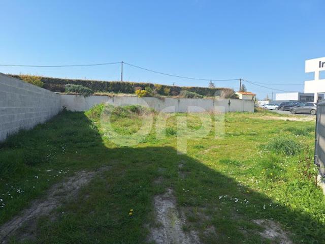 Vente Terrain 674 m2 Médis