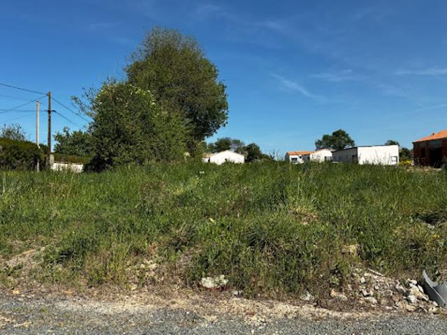 Vente Terrain 675 m2 Commequiers