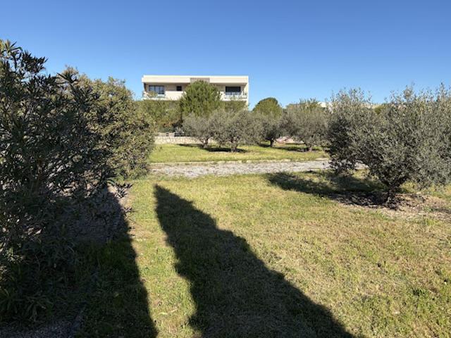 Vente Terrain 675 m2 La Roque d'Anthéron