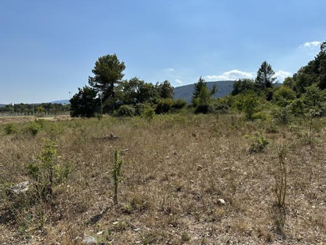 Vente Terrain 680 m2 Gonfaron