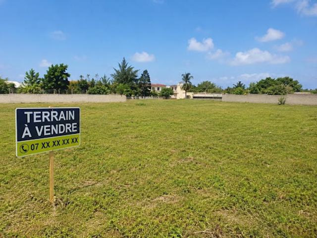 Vente Terrain 684 m2 Saubens