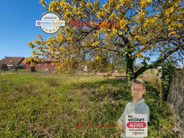 Vente Terrain 685 m2 Emancé
