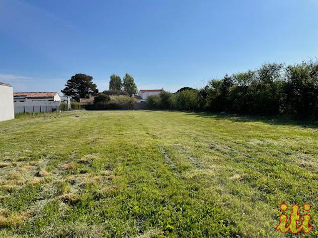 Vente Terrain 699 m2 Chateau d'olonne