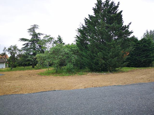 Vente Terrain 770 m2 Savigneux