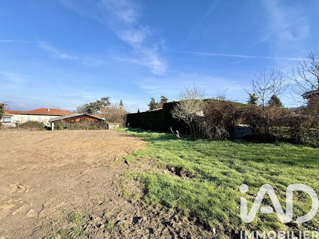 Vente Terrain 783 m2 Assieu
