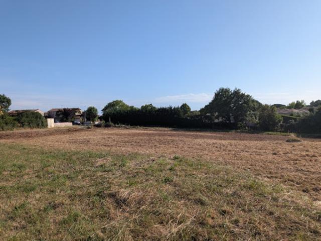 Vente Terrain 786 m2 Bérat