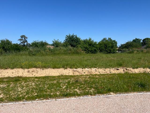Vente Terrain 700 m2 Técou