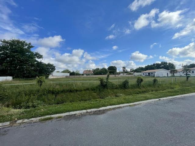 Vente Terrain 700 m2 Lanton
