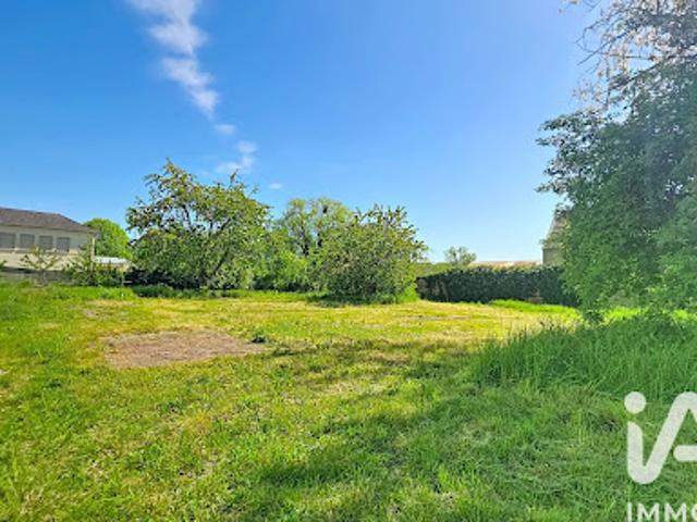 Vente Terrain 700 m2 Souvigny