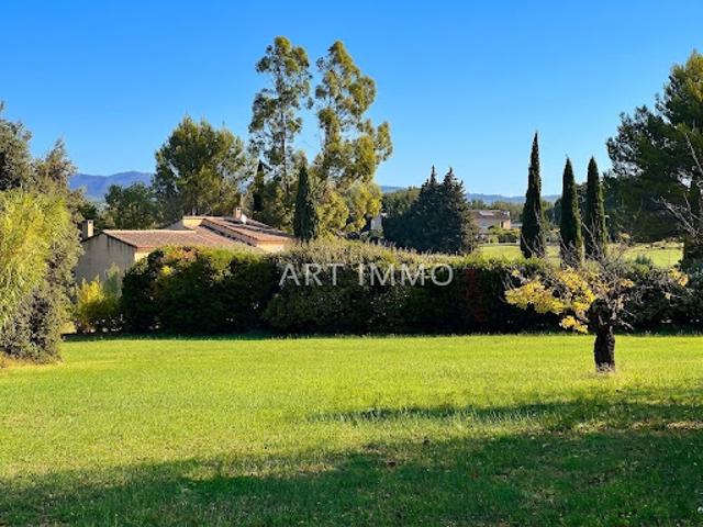 Vente Terrain 706 m2 Maubec