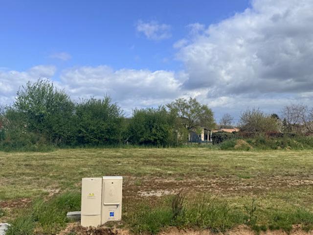 Vente Terrain 713 m2 Técou