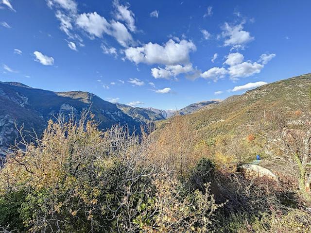 Vente Terrain 7168 m2 Clans