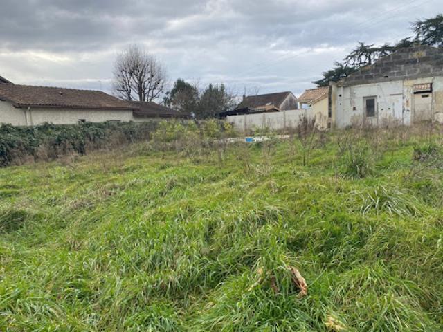 Vente Terrain 843 m2 Soulignac