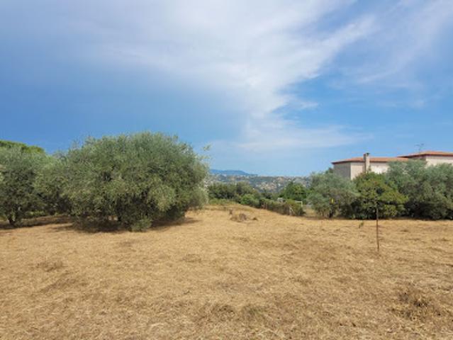 Vente Terrain 856 m2 Saint Laurent du Var