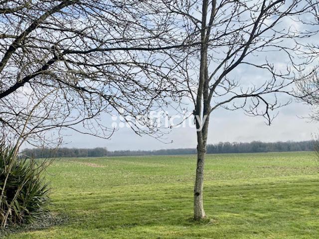 Vente Terrain 860000 m2 Truyes