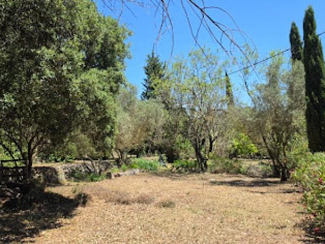 Vente Terrain 880 m2 Carnoules