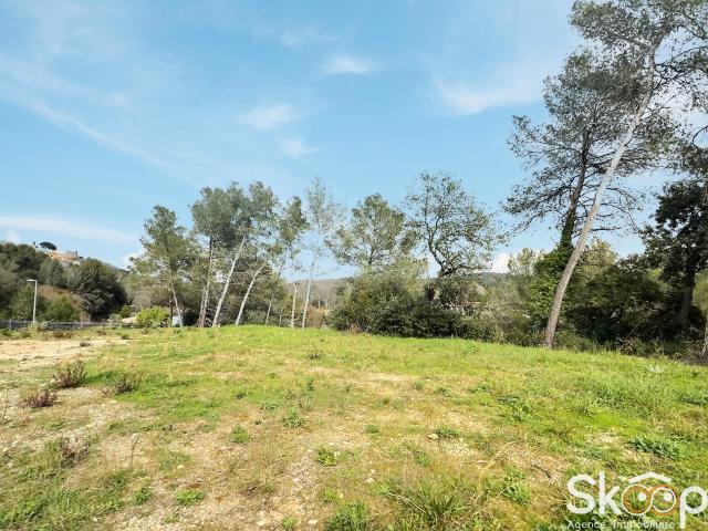 VENTE TERRAIN 885 M2 VIABILISÉ 34 980 MONTFERRIER SUR LEZ
