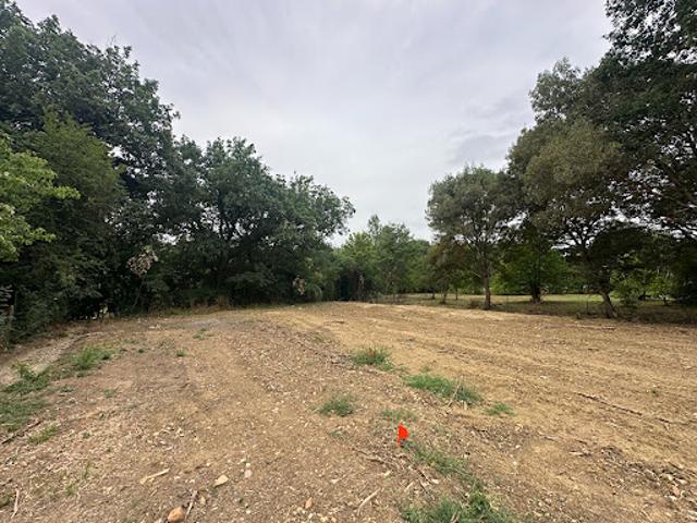 Vente Terrain 823 m2 Labège
