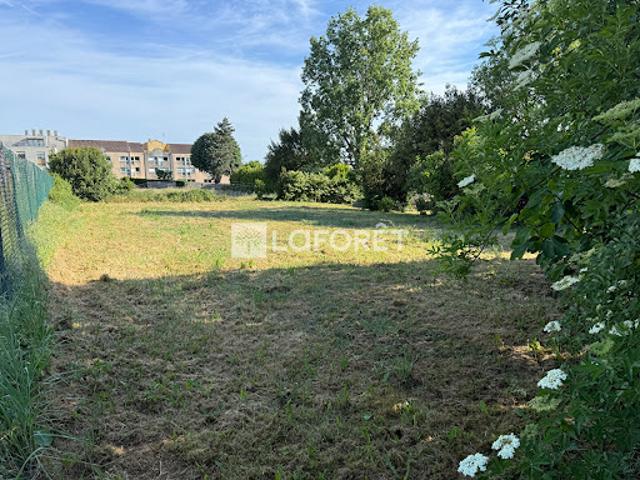 Vente Terrain 942 m2 Saintes