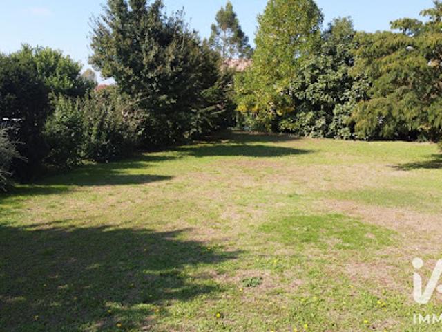Vente Terrain 972 m2 Luzinay