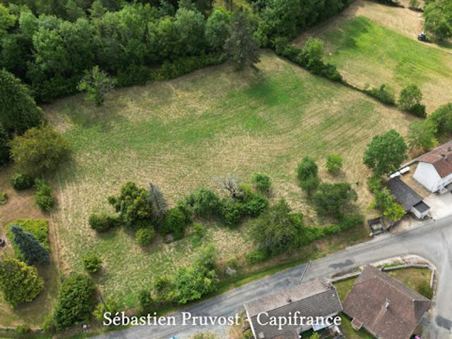 Vente Terrain 9839 m2 Nanthiat