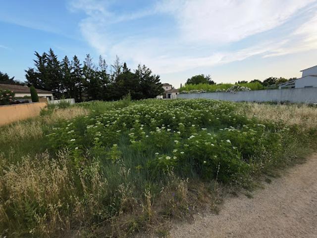 Vente Terrain 930 m2 Saint Quentin la Poterie