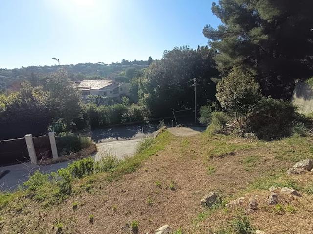 Vente Terrain 932 m2 Vallauris