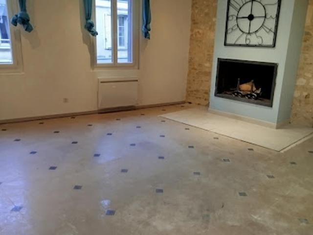 Vente Triplex 5 pièces 117 m2 Bourges