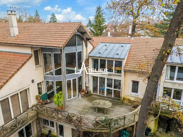 Vente Triplex 6 pièces 192.42 m2 Saint Germain en Laye