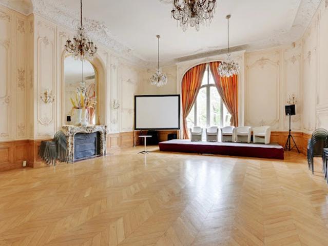Vente Triplex 7 pièces 264.4 m2 Paris 8ème