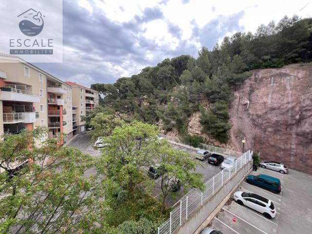 VENTE TYPE 2 CABINE + GARAGE EN SUS QUARTIER MONT SAINT CLAI